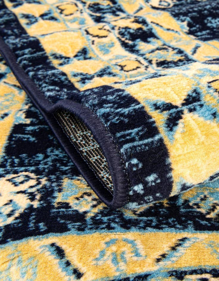 Detail image of  7' 10 x 10' Heris Rug