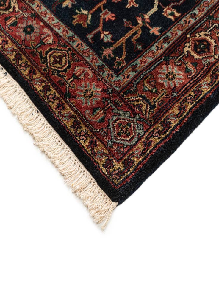 Detail image of  5' 6 x 7' 10  Hand Knotted Heriz Wool Rug