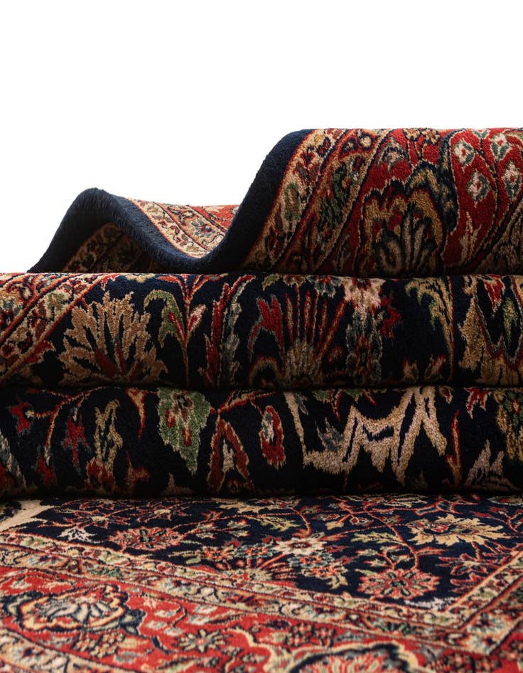 Detail image of  6' 7 x 9' 10 Isfahan Wool Rug