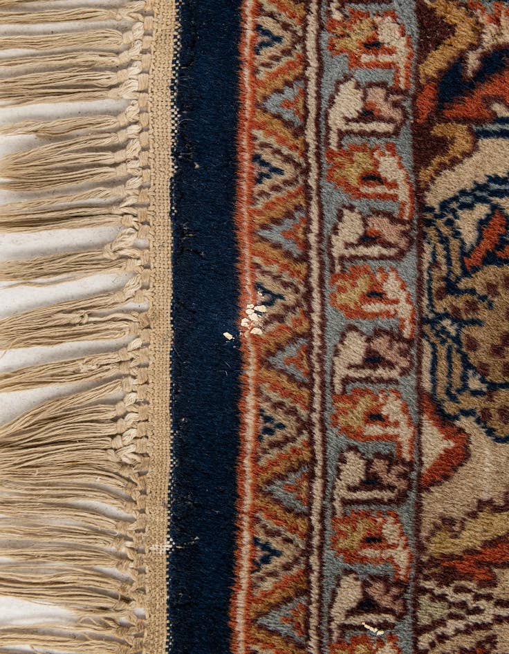 Detail image of  6' x 9' 2  Hand Knotted Isfahan Oriental Wool Rug