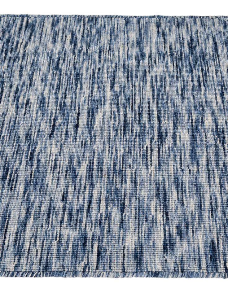 Detail image of  2' 1 x 3' 1  Hand Woven Jill Zarin English Manor Wool Rug