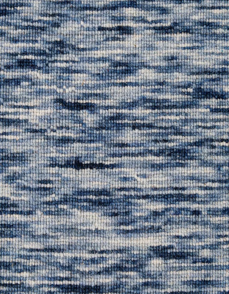 Detail image of  2' 1 x 3' 1  Hand Woven Jill Zarin English Manor Wool Rug