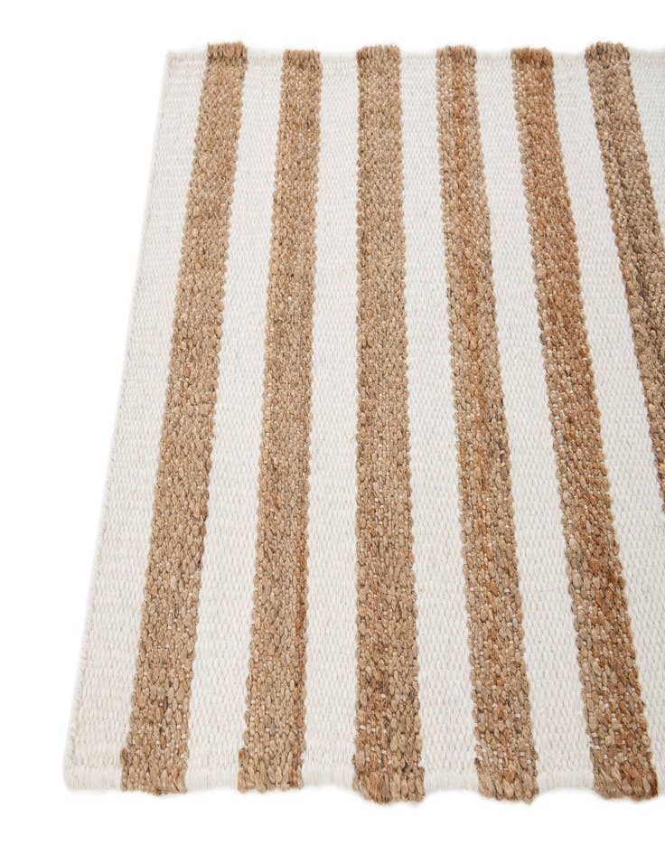 Detail image of  2' 2 x 3' 2  Hand Woven Jill Zarin Hamptons Rug