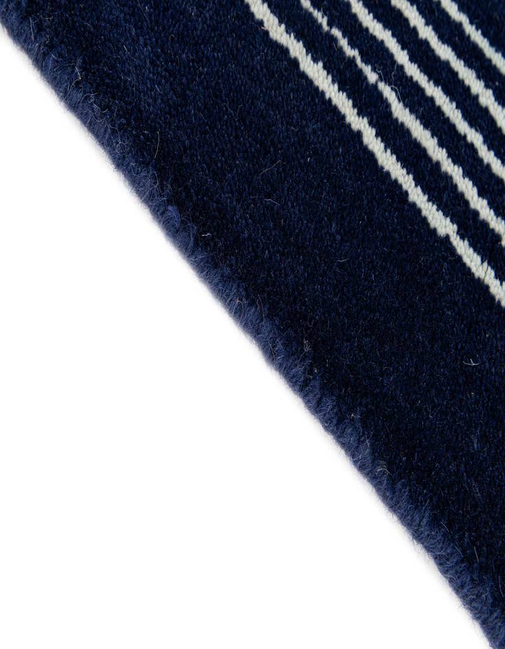Detail image of  2' 2 x 3' 2  Hand Woven Jill Zarin Natural Wool Rug
