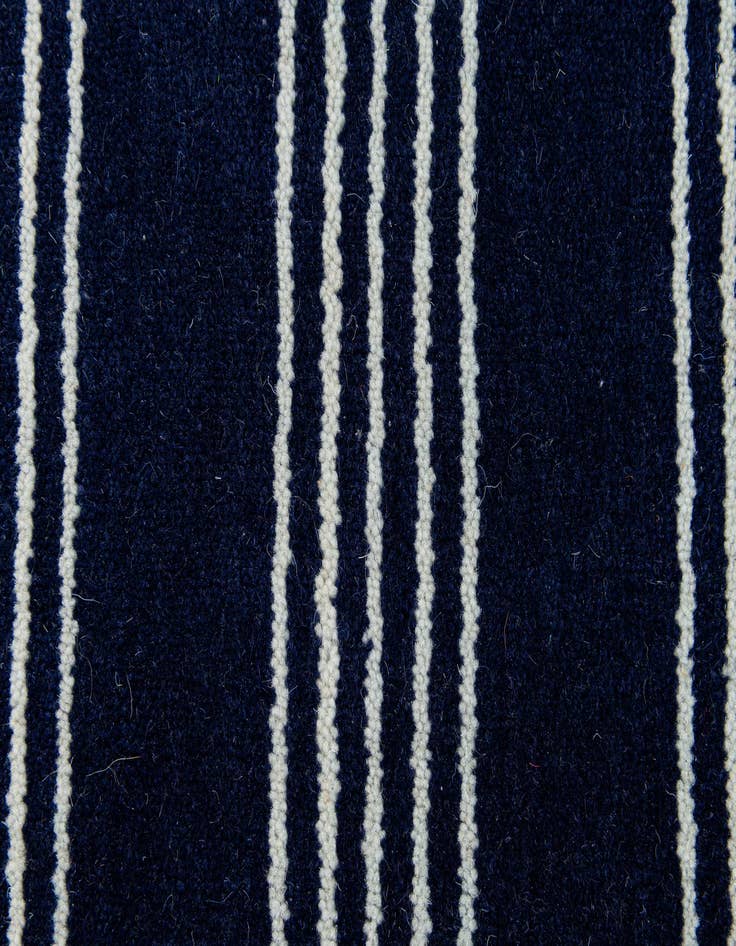 Detail image of  2' 2 x 3' 2  Hand Woven Jill Zarin Natural Wool Rug