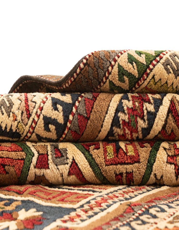 Detail image of  4' 4 x 6' 6  Hand Knotted Kars Wool Rug