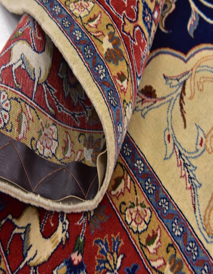 Detail image of  6' 10 x 9' 6  Hand Knotted Kashan Persian Rug