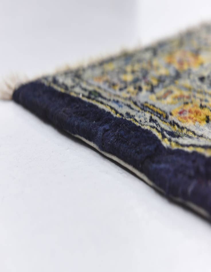 Detail image of  8' 9 x 12' 5  Hand Knotted Kashan Persian Wool Rug