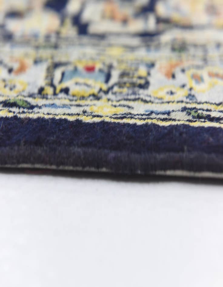 Detail image of  8' 9 x 12' 5  Hand Knotted Kashan Persian Wool Rug