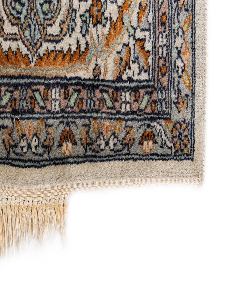 Detail image of  4' 8 x 7' 9  Hand Knotted Kashmir Oriental Wool Rug