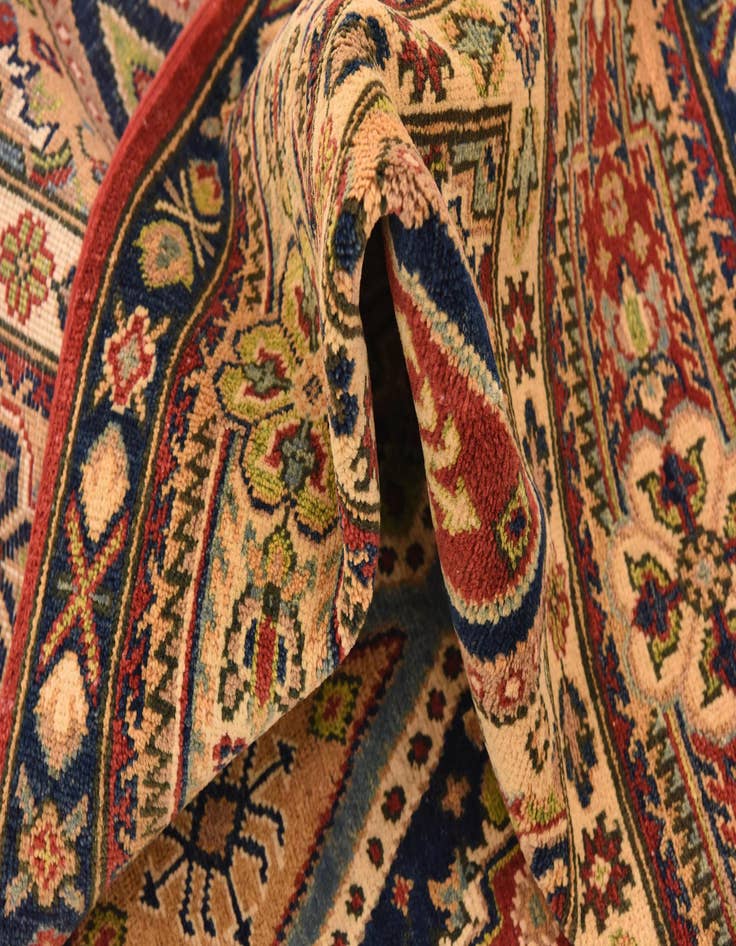 Detail image of  6' 6 x 9' 8  Hand Knotted Kazak Rug