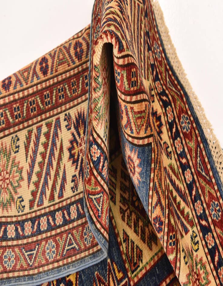 Detail image of  5' 9 x 7' 4  Hand Knotted Kazak Oriental Rug