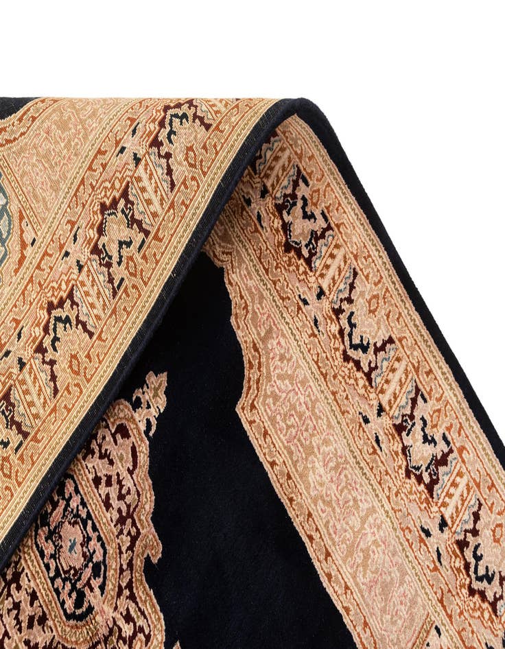 Detail image of  4' 4 x 6' 7  Hand Knotted Kerman Wool Rug