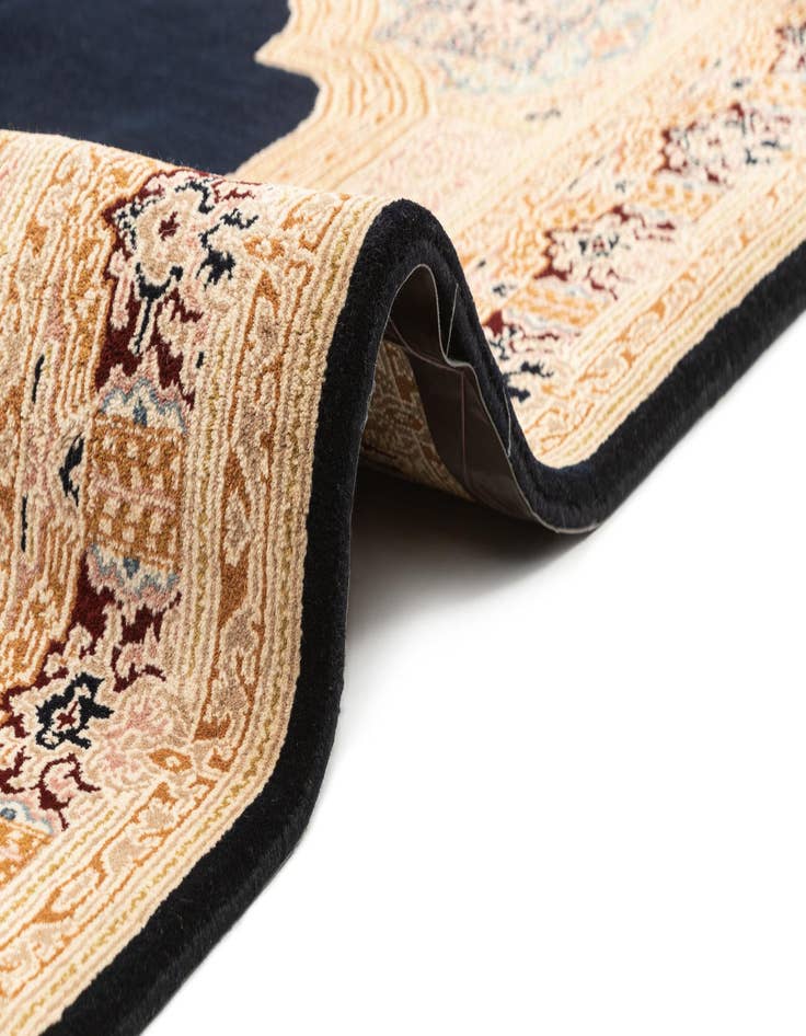 Detail image of 5' 2 x 7' 2 Hand Knotted Kerman Wool Rug