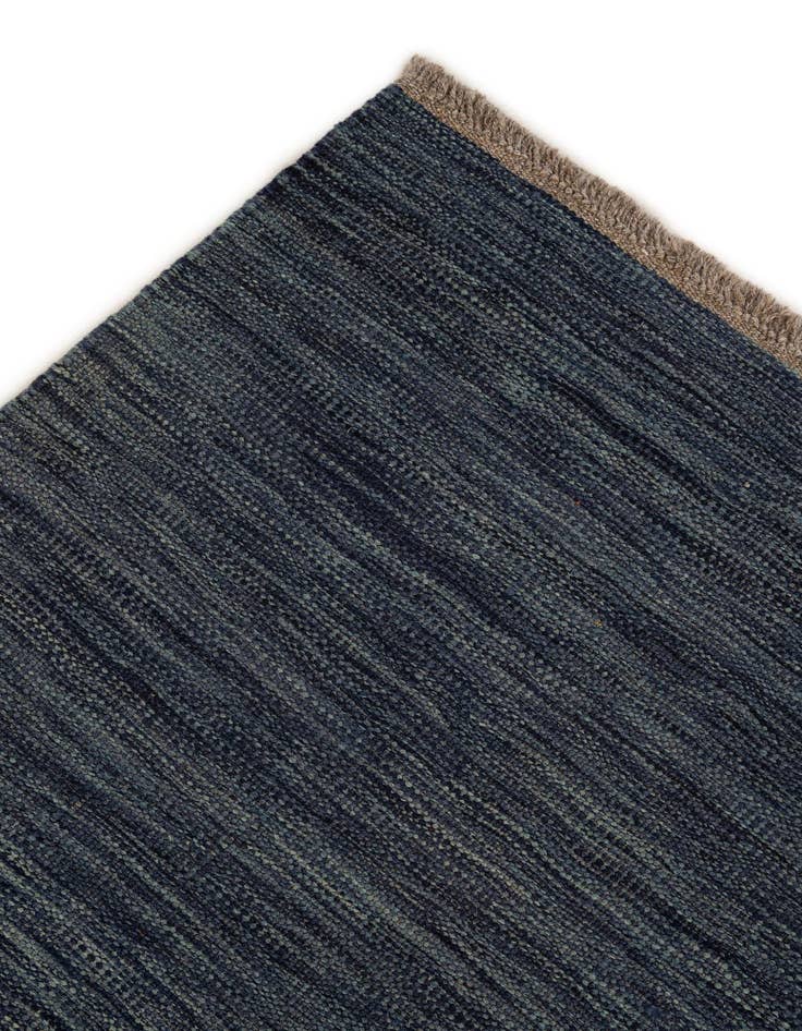 Detail image of  4' 3 x 6' 2  Hand Woven Kilim Modern Wool Rug