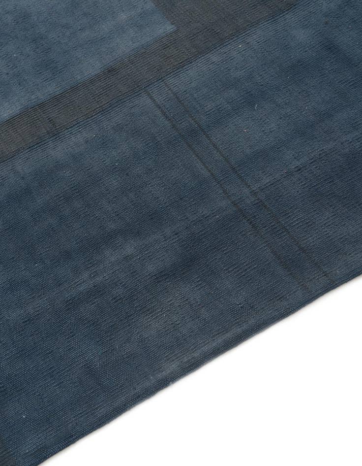 Detail image of  6' 9 x 9' 6  Hand Woven Kilim Modern Wool Rug