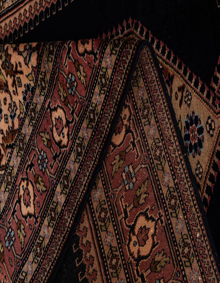 Detail image of  4' 1 x 6' 2  Hand Knotted Lahour Oriental Wool Rug