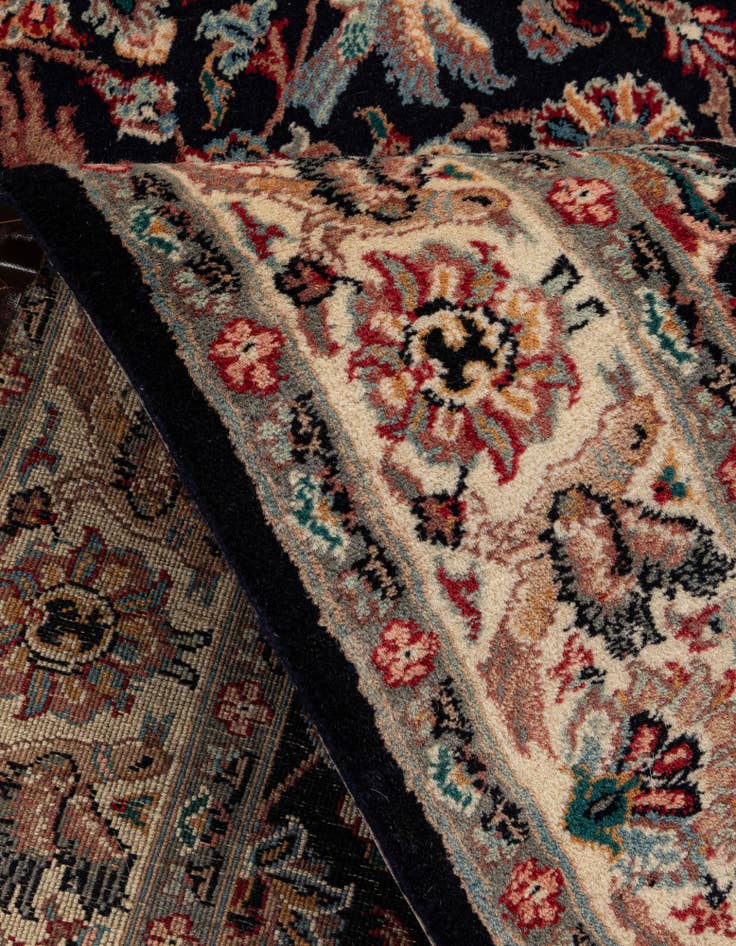 Detail image of  4' 2 x 6' 7  Hand Knotted Lahour Wool Rug