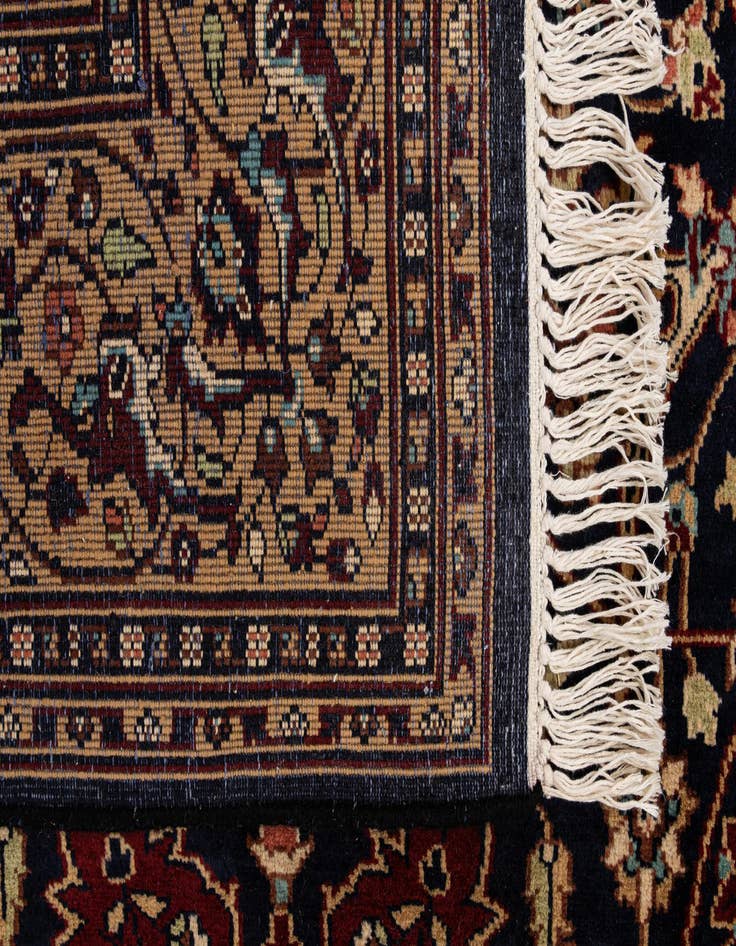 Detail image of  5' 9 x 8' 10  Hand Knotted Lahour Wool Rug