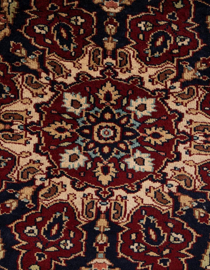 Detail image of  5' 9 x 8' 10  Hand Knotted Lahour Wool Rug