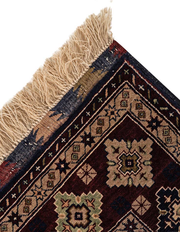 Detail image of  7' x 9' 7  Hand Knotted Lahour Wool Rug