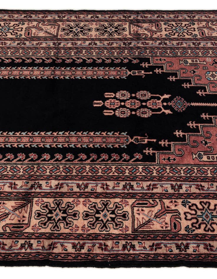 Detail image of  4' 2 x 6' 9  Hand Knotted Lahour Oriental Wool Rug