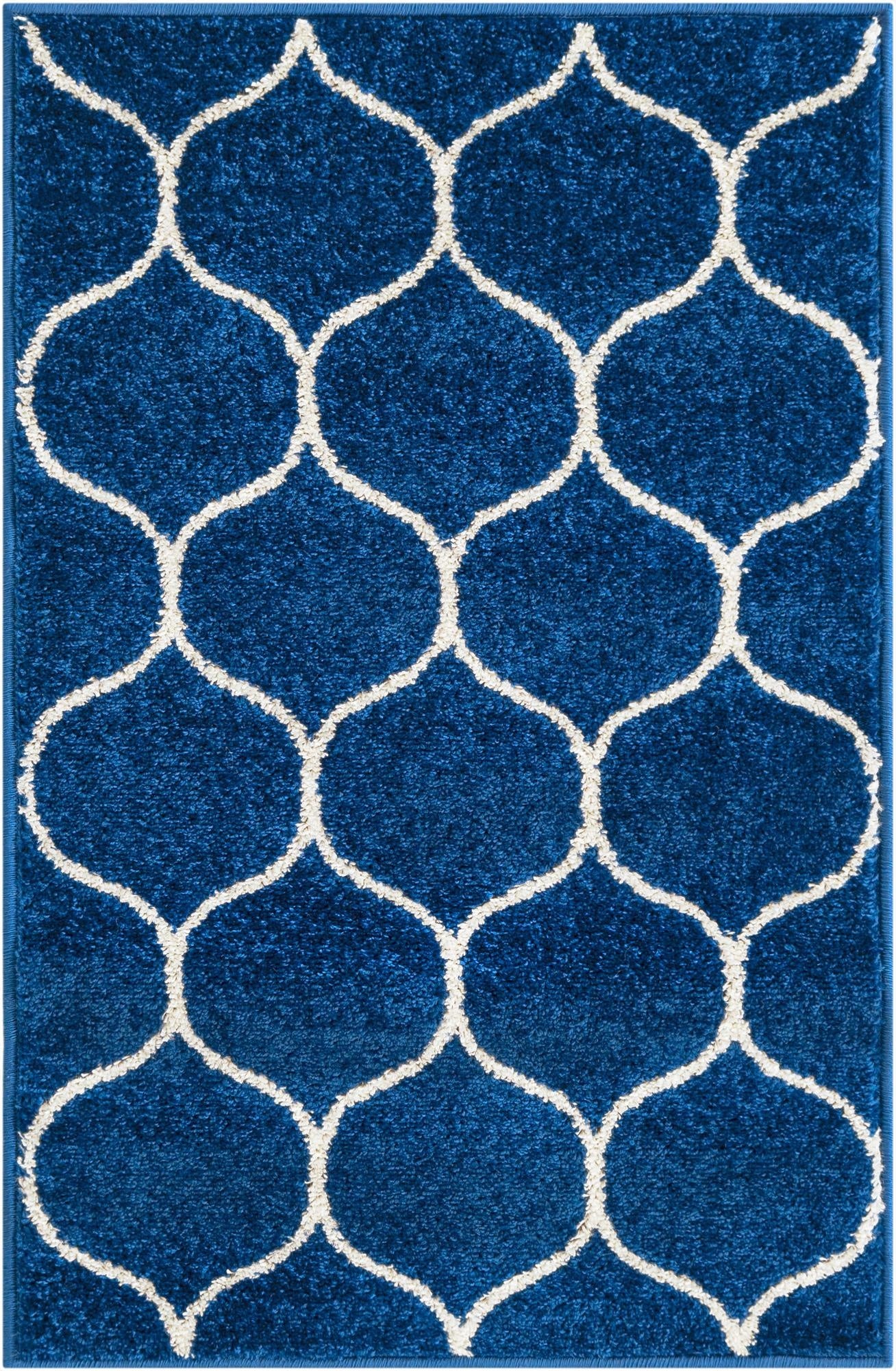  2' x 3' Lattice Frieze Rug