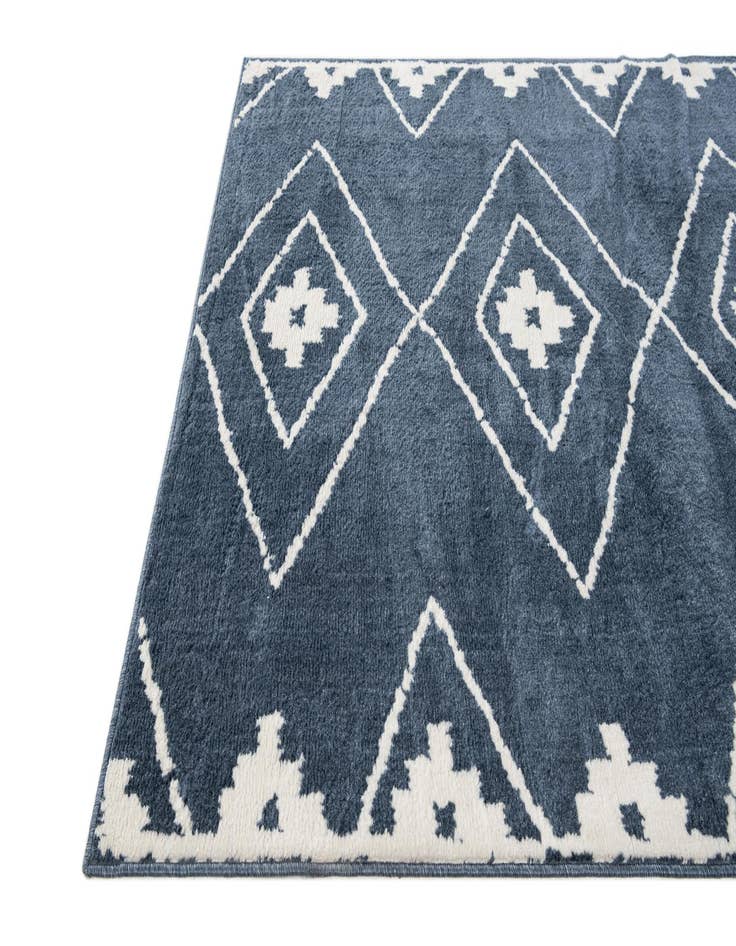 Detail image of  5' 3 x 7' 7 Lattice Rug