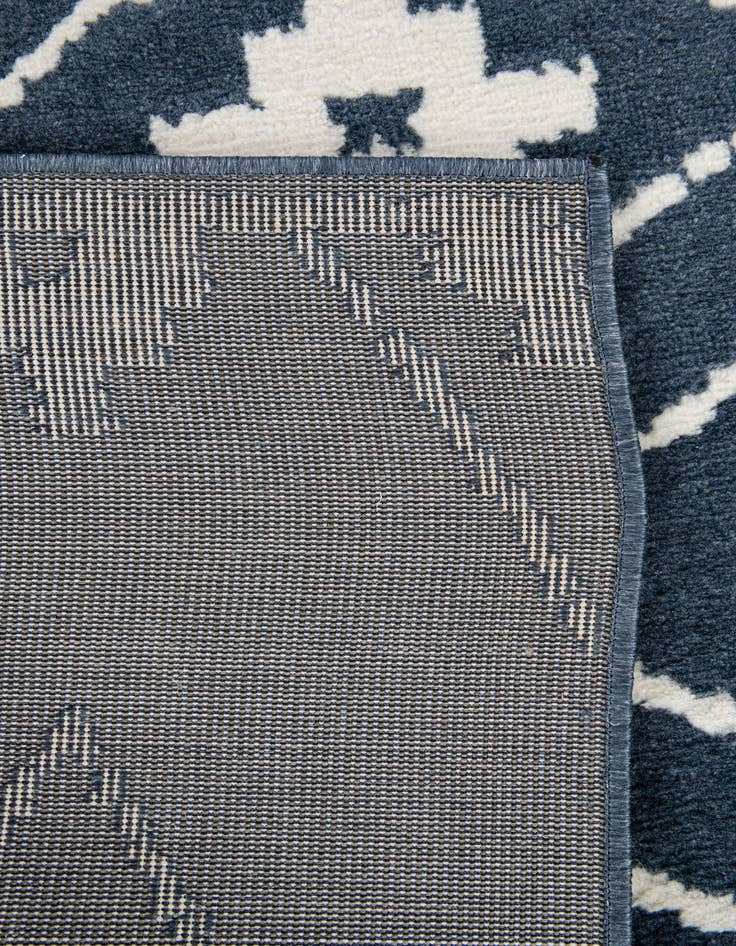 Detail image of  5' 3 x 7' 7 Lattice Rug