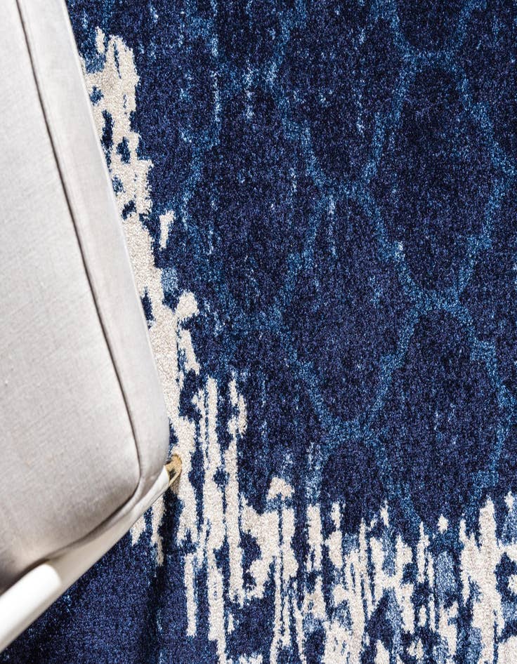 Detail image of 5' x 8' Lattice Rug