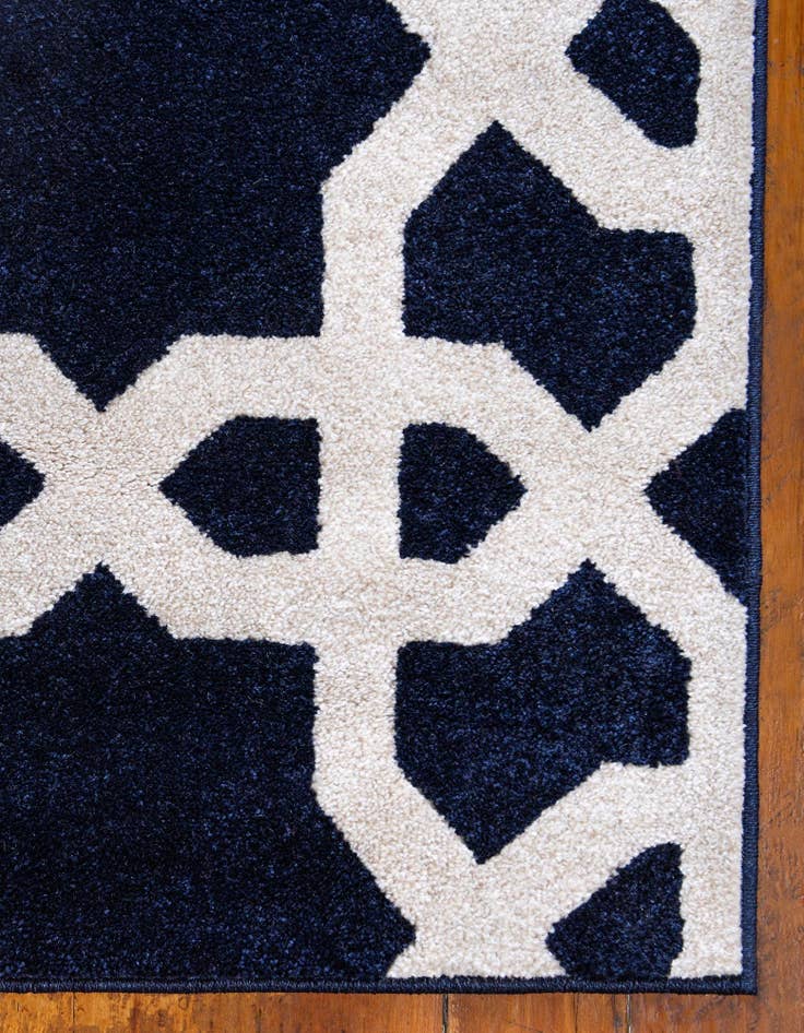 Detail image of 9' x 12' Lattice Rug