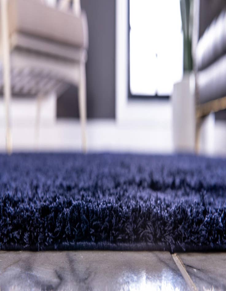 Detail image of  4' x 6' Lattice Shag Rug