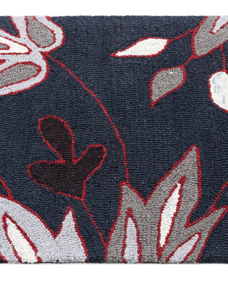 Detail image of  2' x 3' Luna Rug