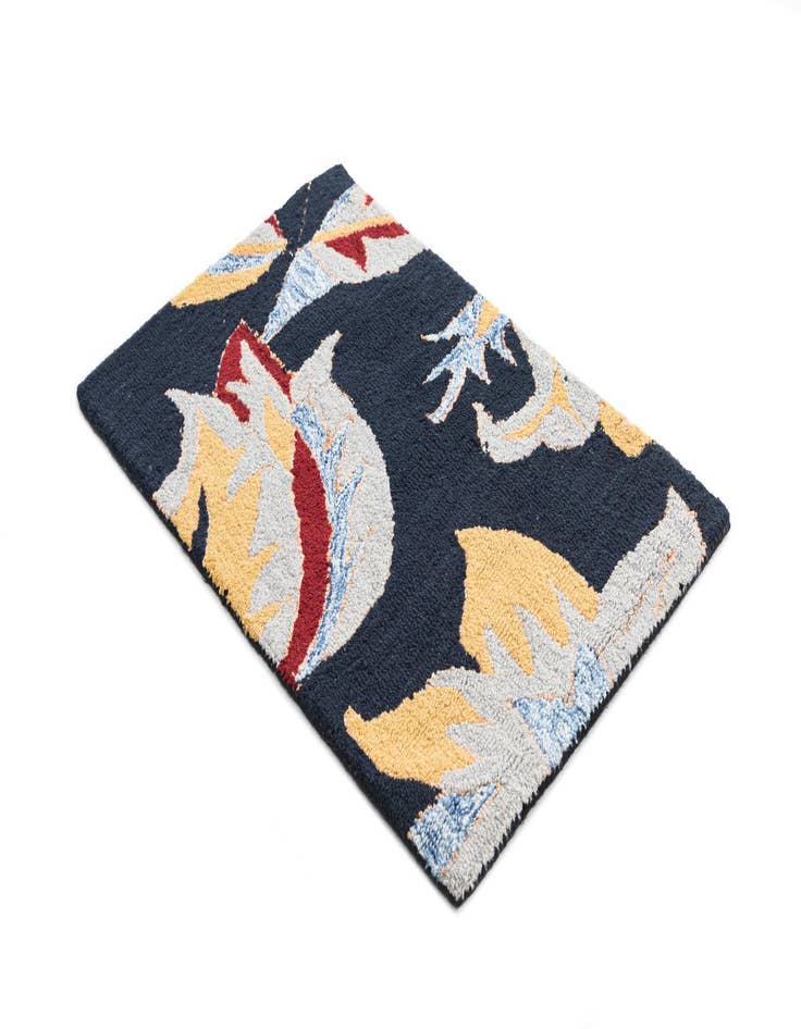 Detail image of  2' 1 x 3' 1 Luna Rug