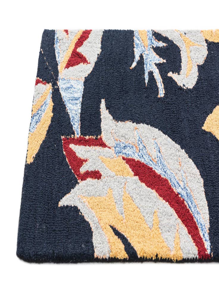 Detail image of  2' 1 x 3' 1 Luna Rug