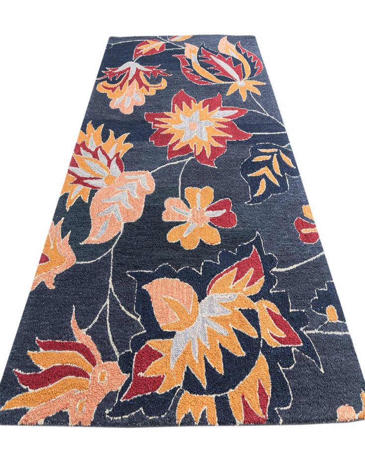 Detail image of  5' 1 x 8' Luna Rug