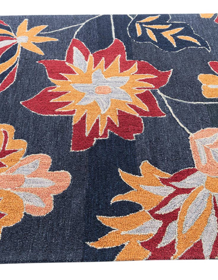 Detail image of  5' 1 x 8' Luna Rug