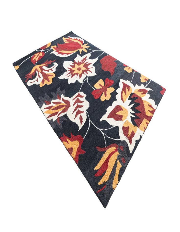 Detail image of  5' 1 x 8' Luna Rug