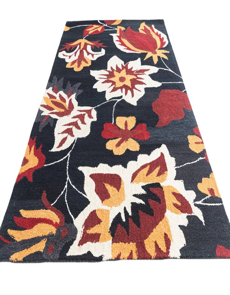 Detail image of  5' 1 x 8' Luna Rug