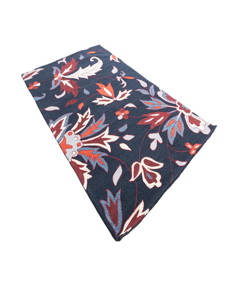 Detail image of  5' 1 x 8' Luna Rug