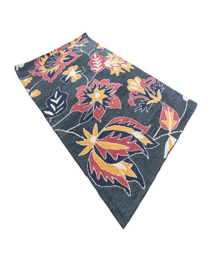 Detail image of  5' 1 x 8' Luna Rug