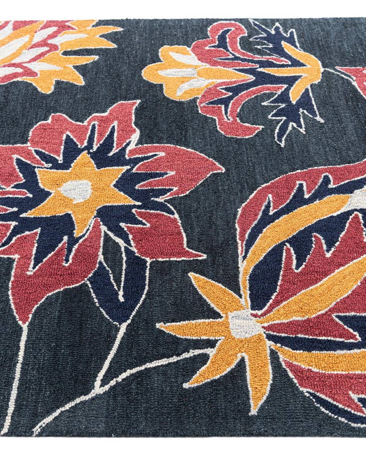 Detail image of  5' 1 x 8' Luna Rug
