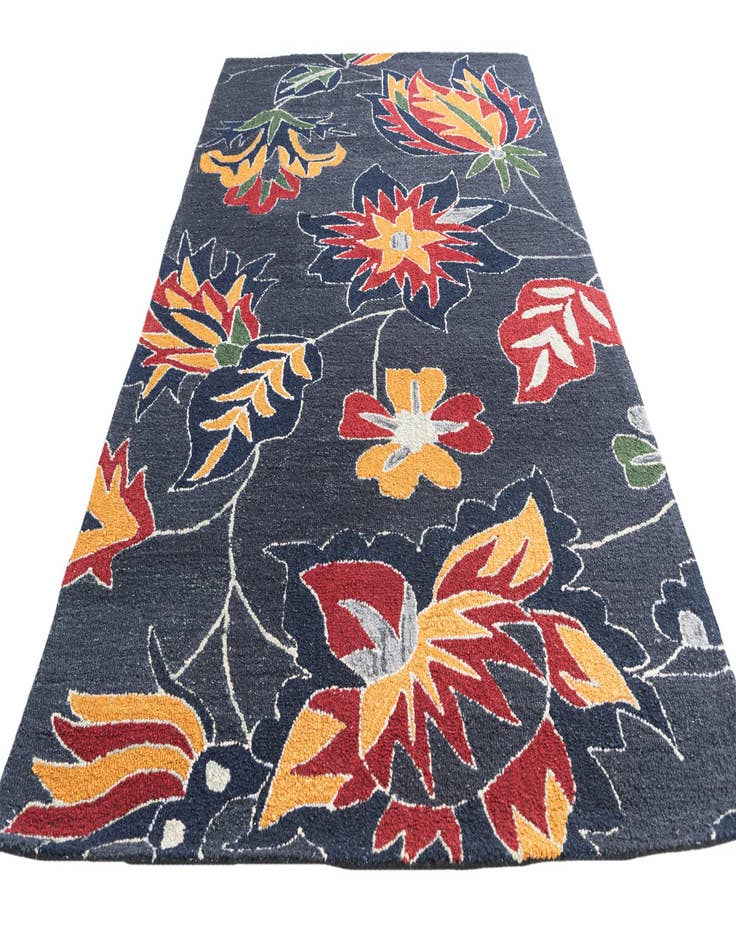 Detail image of  5' 1 x 8' 1 Luna Rug