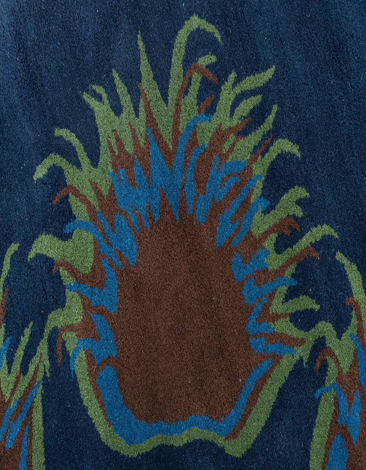 Detail image of  7' 5 x 7' 6 Luna Rug