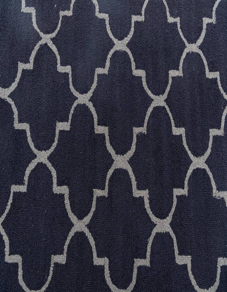 Detail image of  4' x 6' Luna Rug
