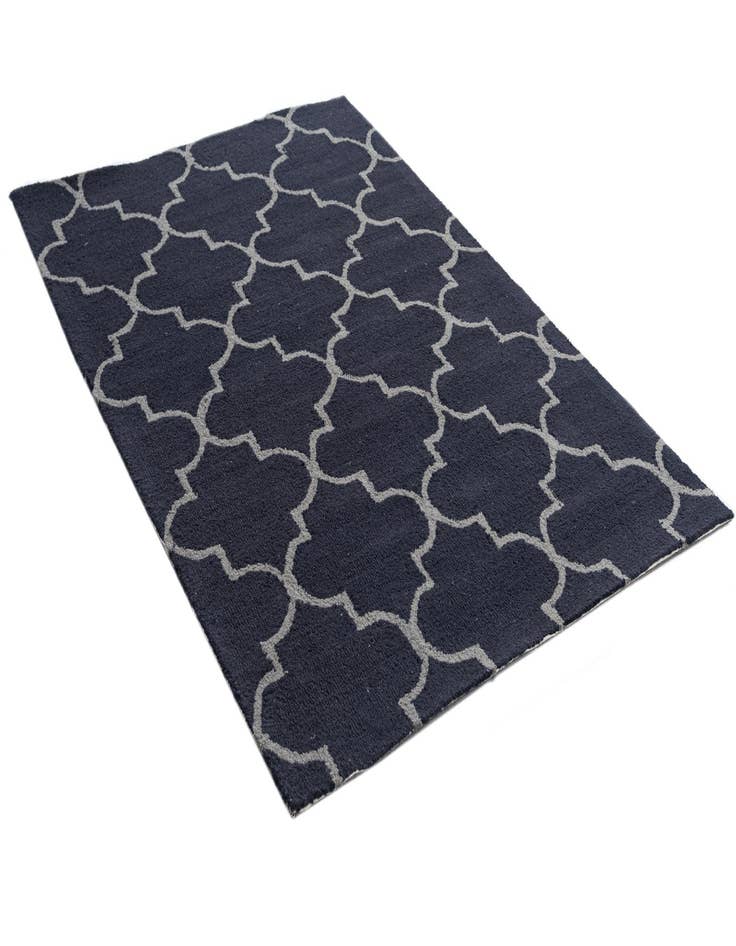 Detail image of  4' x 6' Luna Rug