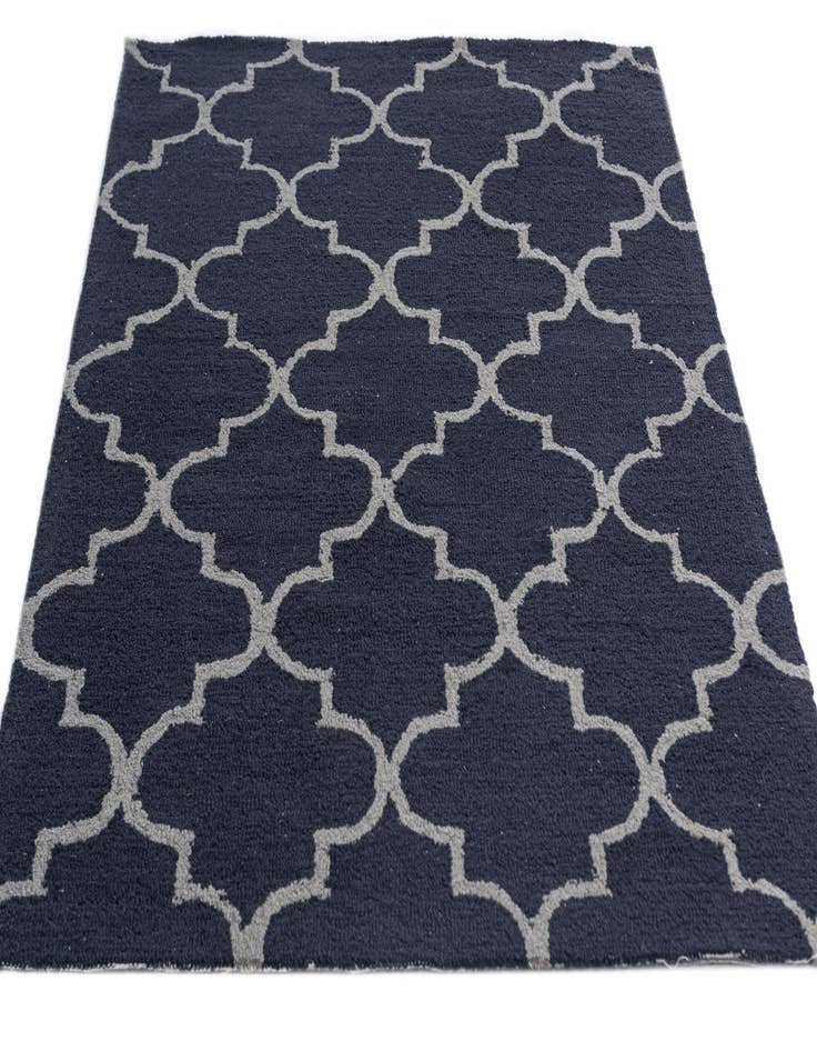 Detail image of  4' x 6' Luna Rug