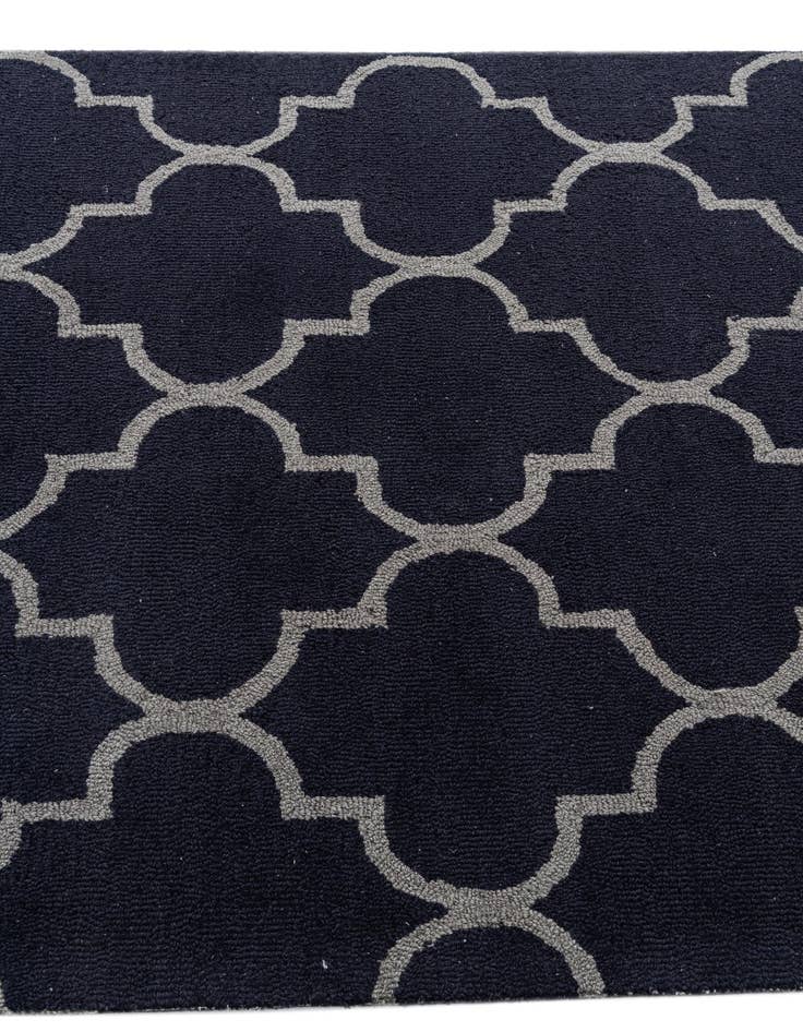 Detail image of  4' x 6' Luna Rug