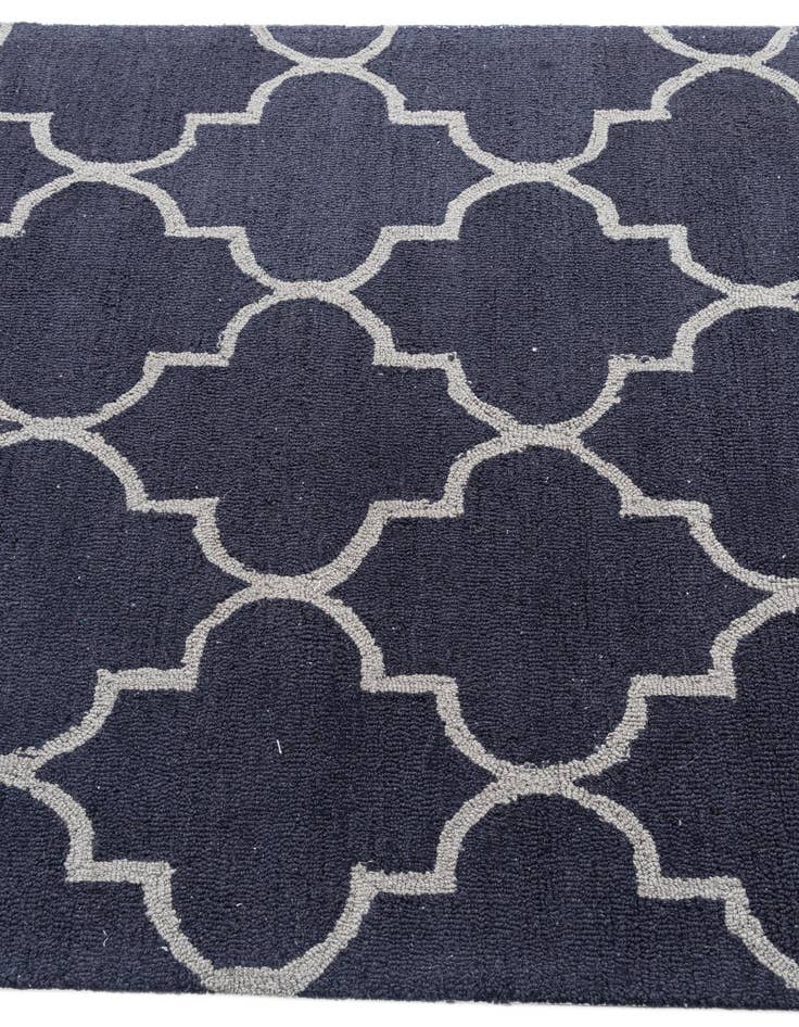 Detail image of  4' x 6' Luna Rug
