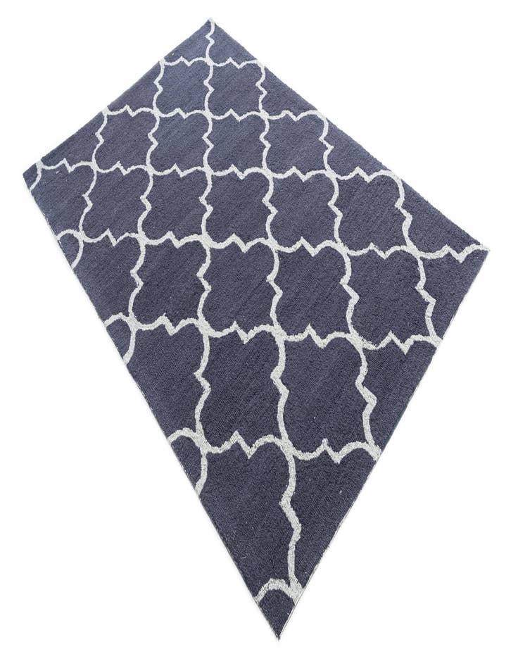 Detail image of  4' x 6' Luna Rug